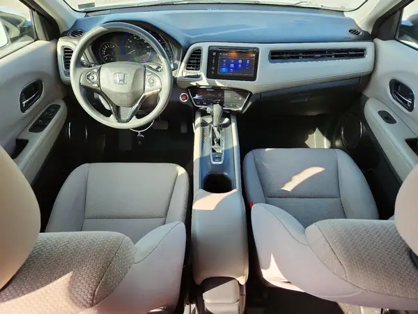 3CZRU6H56JM710835 2018 HONDA HR-V - Image 8