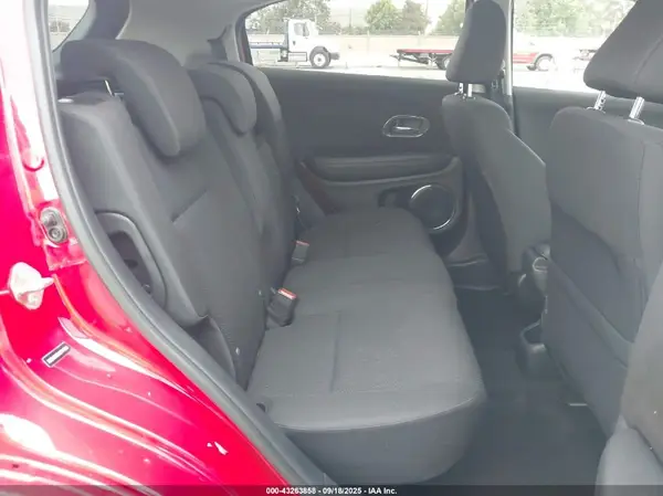 3CZRU6H56JM711001 2018 HONDA HR-V - Image 8