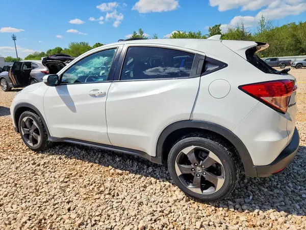 3CZRU6H56JM714092 2018 HONDA HR-V - Image 2
