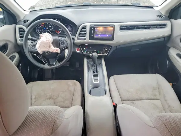 3CZRU6H56JM724993 2018 HONDA HR-V - Image 8
