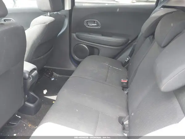 3CZRU6H56JM728557 2018 HONDA HR-V - Image 8