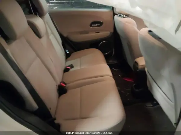 3CZRU6H56JM731944 2018 HONDA HR-V - Image 8