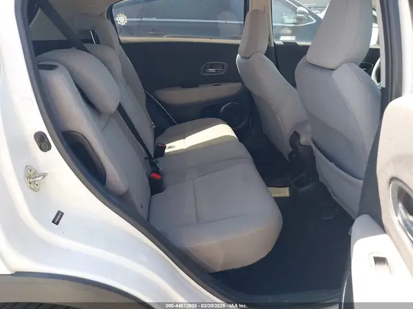 3CZRU6H56KM704521 2019 HONDA HR-V - Image 8