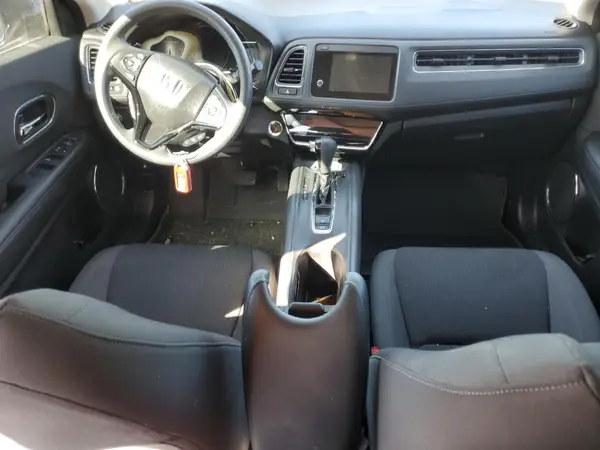 3CZRU6H56KM717155 2019 HONDA HR-V - Image 8