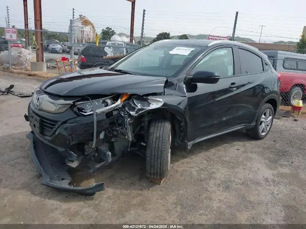 3CZRU6H56KM719942 2019 HONDA HR-V - Image 2