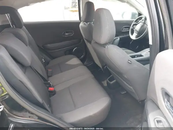 3CZRU6H56KM719942 2019 HONDA HR-V - Image 8