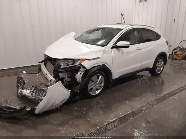 3CZRU6H56KM723442 2019 HONDA HR-V - Image 2