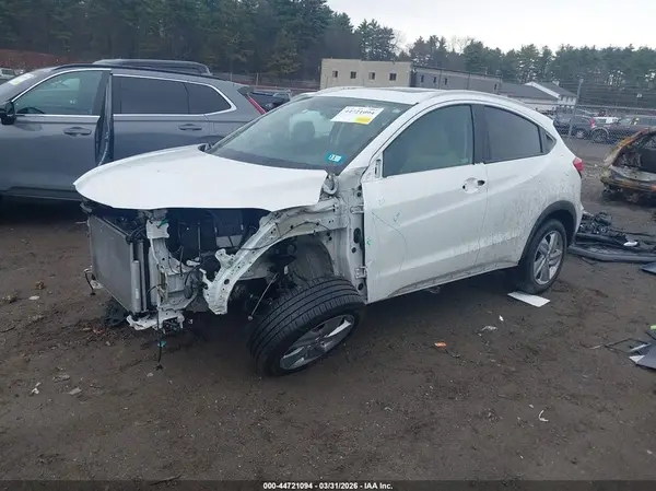 3CZRU6H56KM729922 2019 HONDA HR-V - Image 2