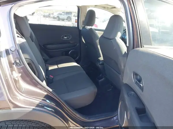 3CZRU6H56KM731508 2019 HONDA HR-V - Image 8