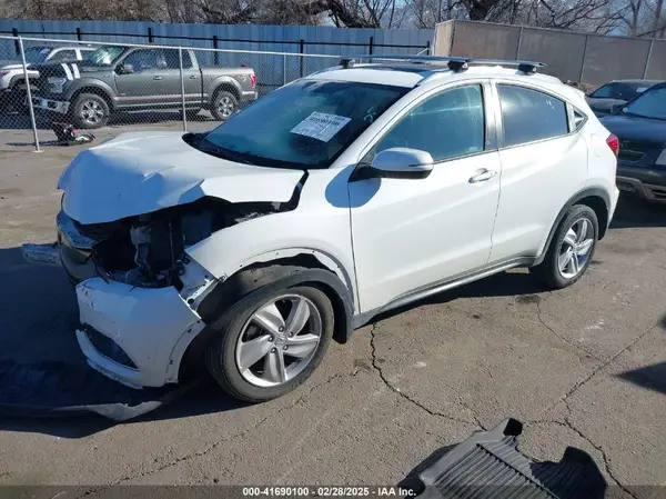 3CZRU6H56KM733159 2019 HONDA HR-V - Image 2