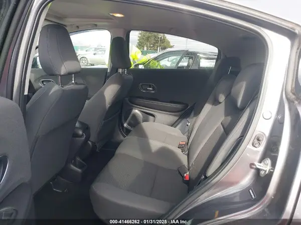 3CZRU6H56KM733193 2019 HONDA HR-V - Image 8