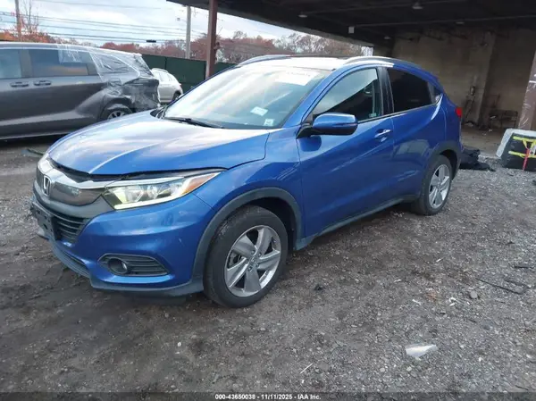 3CZRU6H56KM734604 2019 HONDA HR-V - Image 2