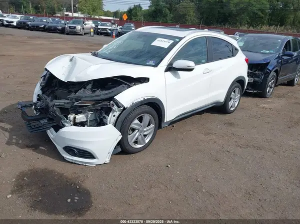 3CZRU6H56KM735266 2019 HONDA HR-V - Image 2