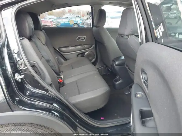3CZRU6H56LM705217 2020 HONDA HR-V - Image 8