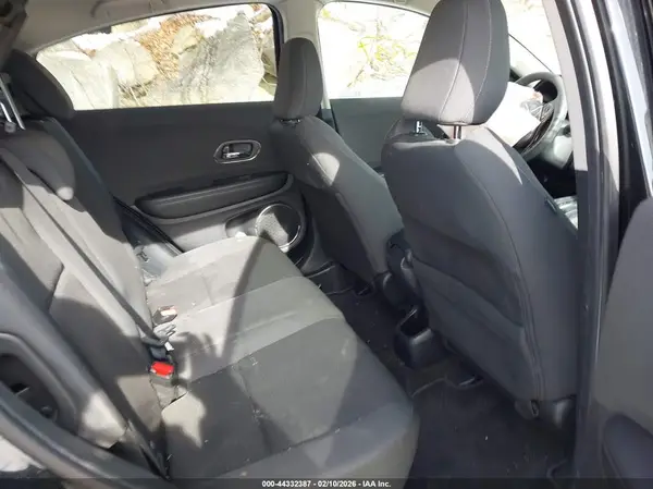 3CZRU6H56LM707582 2020 HONDA HR-V - Image 8