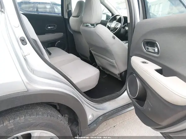 3CZRU6H56LM714855 2020 HONDA HR-V - Image 8