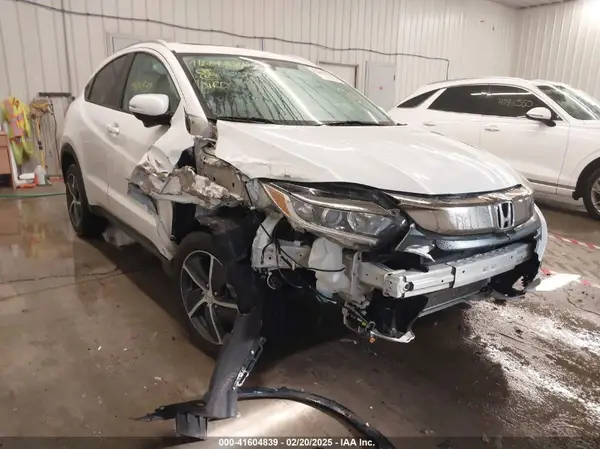 3CZRU6H56MM701475 2021 HONDA HR-V - Image 1