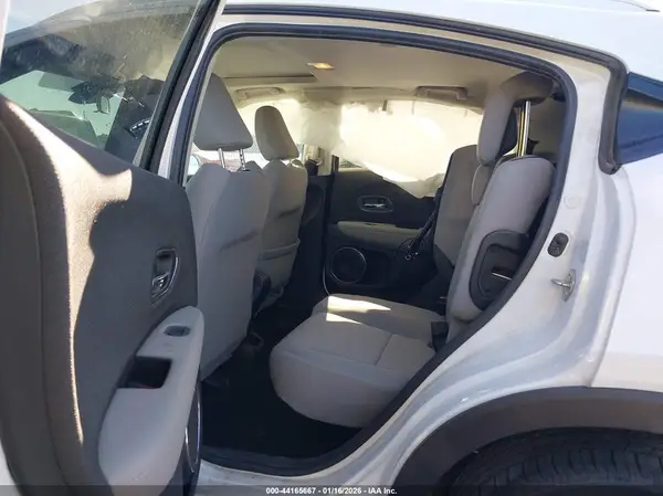 3CZRU6H56MM704022 2021 HONDA HR-V - Image 8