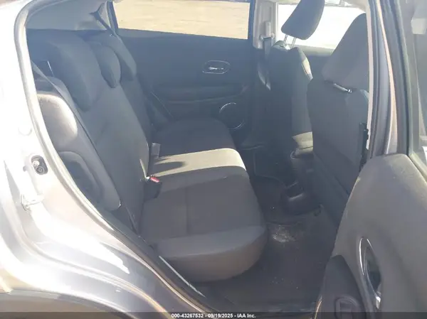 3CZRU6H56MM705154 2021 HONDA HR-V - Image 8