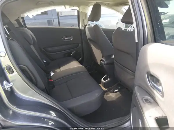 3CZRU6H56MM737411 2021 HONDA HR-V - Image 8