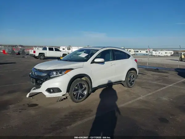 3CZRU6H56MM744746 2021 HONDA HR-V - Image 2