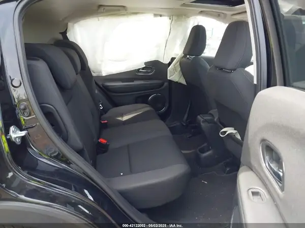3CZRU6H56NM712137 2022 HONDA HR-V - Image 8
