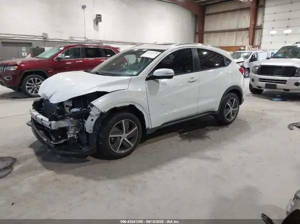 3CZRU6H56NM720139 2022 HONDA HR-V - Image 2