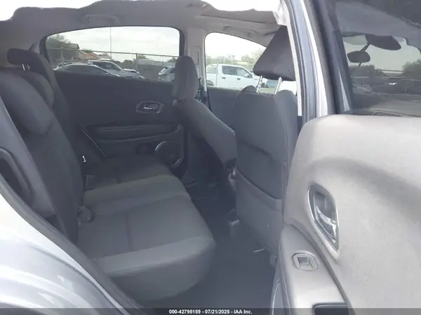3CZRU6H56NM745560 2022 HONDA HR-V - Image 8