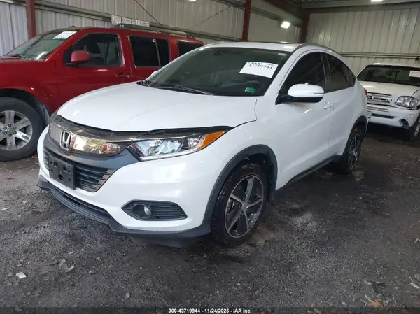 3CZRU6H56NM769972 2022 HONDA HR-V - Image 2