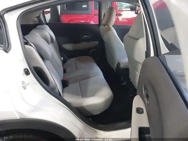 3CZRU6H56NM769972 2022 HONDA HR-V - Image 8