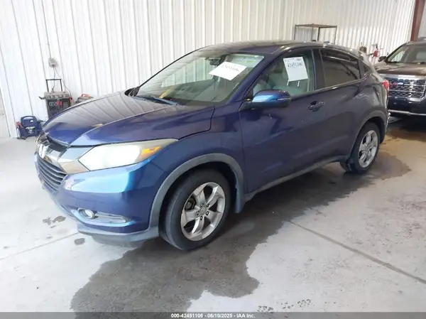 3CZRU6H57GM706446 2016 HONDA HR-V - Image 2