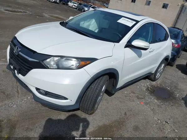 3CZRU6H57GM707676 2016 HONDA HR-V - Image 2