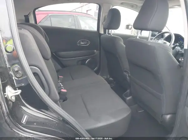 3CZRU6H57GM735686 2016 HONDA HR-V - Image 8