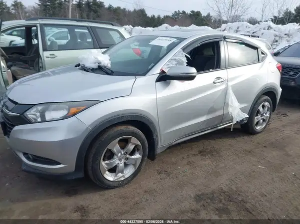 3CZRU6H57GM746039 2016 HONDA HR-V - Image 2
