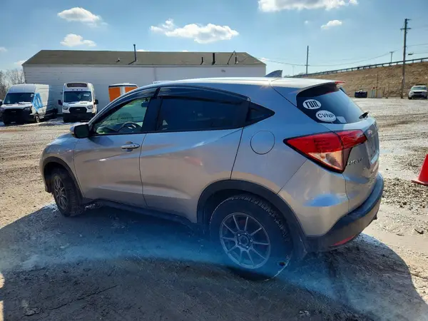 3CZRU6H57HM705895 2017 HONDA HR-V - Image 2