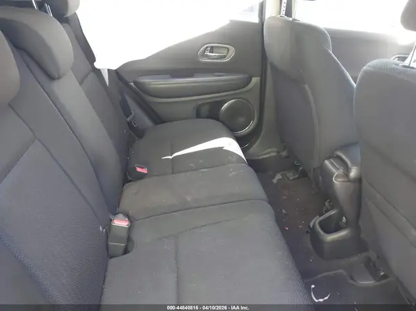 3CZRU6H57HM708389 2017 HONDA HR-V - Image 8