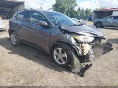 3CZRU6H57HM710000 2017 HONDA HR-V