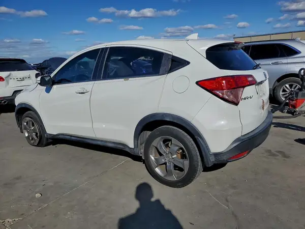 3CZRU6H57HM713656 2017 HONDA HR-V - Image 2