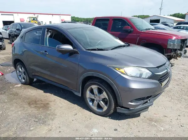 3CZRU6H57HM714628 2017 HONDA HR-V - Image 1