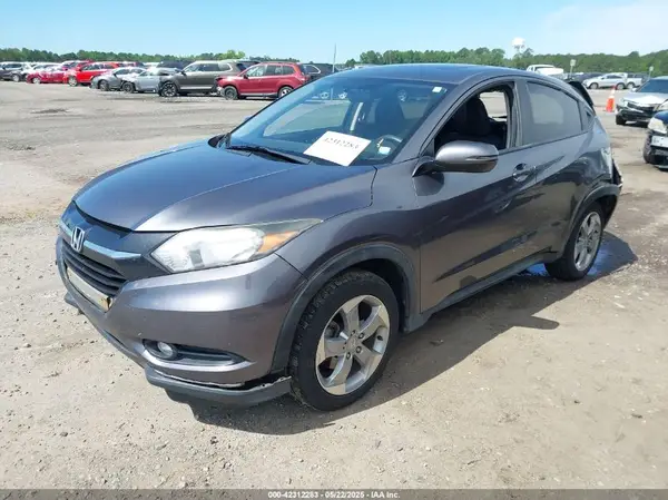3CZRU6H57HM714628 2017 HONDA HR-V - Image 2