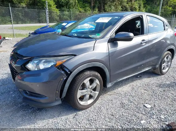 3CZRU6H57HM716251 2017 HONDA HR-V - Image 2