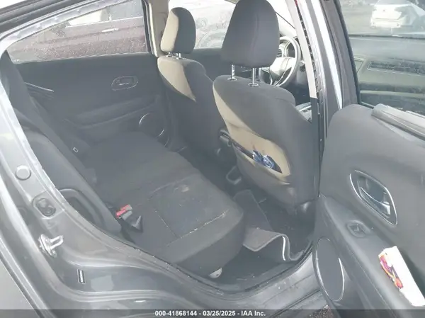 3CZRU6H57HM728142 2017 HONDA HR-V - Image 8