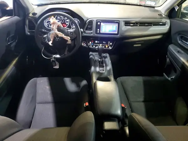 3CZRU6H57HM731395 2017 HONDA HR-V - Image 8
