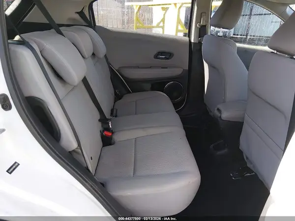 3CZRU6H57HM733468 2017 HONDA HR-V - Image 8