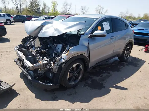 3CZRU6H57JG700653 2018 HONDA HR-V - Image 2