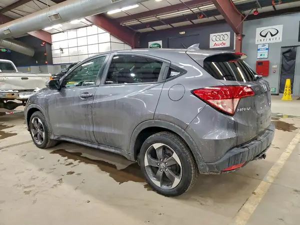 3CZRU6H57JG707652 2018 HONDA HR-V - Image 2