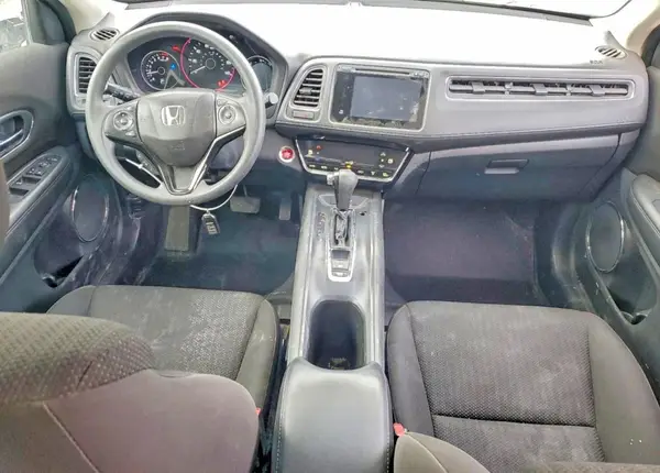 3CZRU6H57JG714049 2018 HONDA HR-V - Image 8