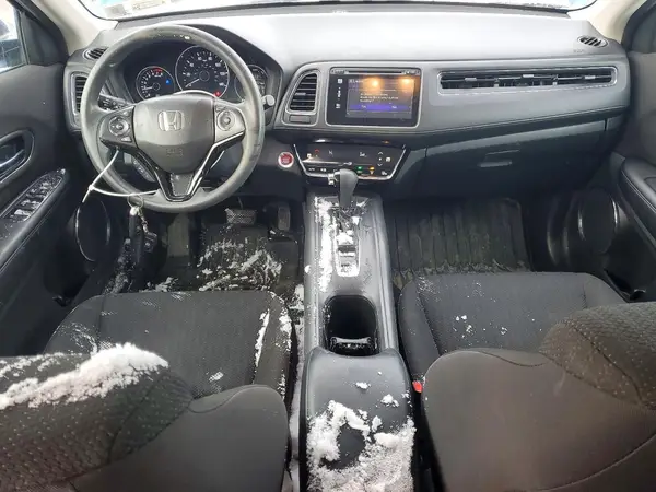 3CZRU6H57JG716786 2018 HONDA HR-V - Image 8