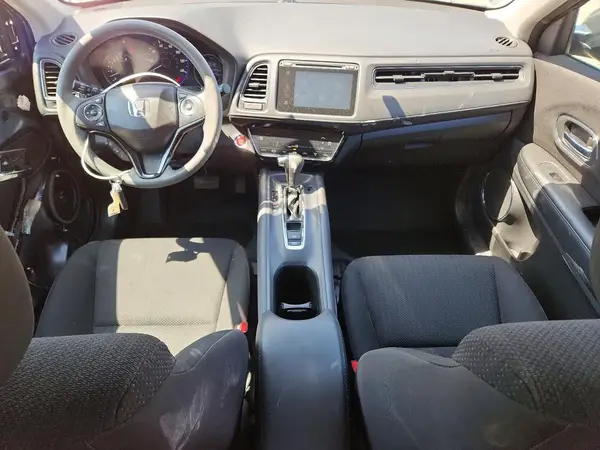 3CZRU6H57JG718621 2018 HONDA HR-V - Image 8