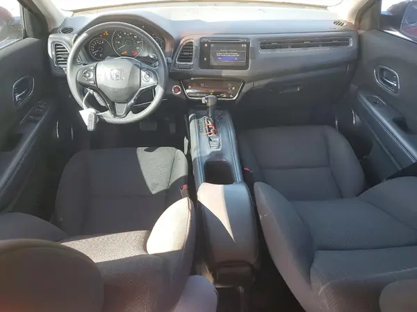 3CZRU6H57JG721437 2018 HONDA HR-V - Image 8